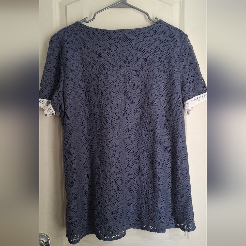 Hannah Women's Cottob Blue Lace Top Sz XL Coquette Clasic Romantic Basic - Picture 2 of 7